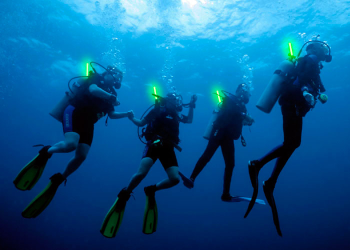 underwater glow sticks